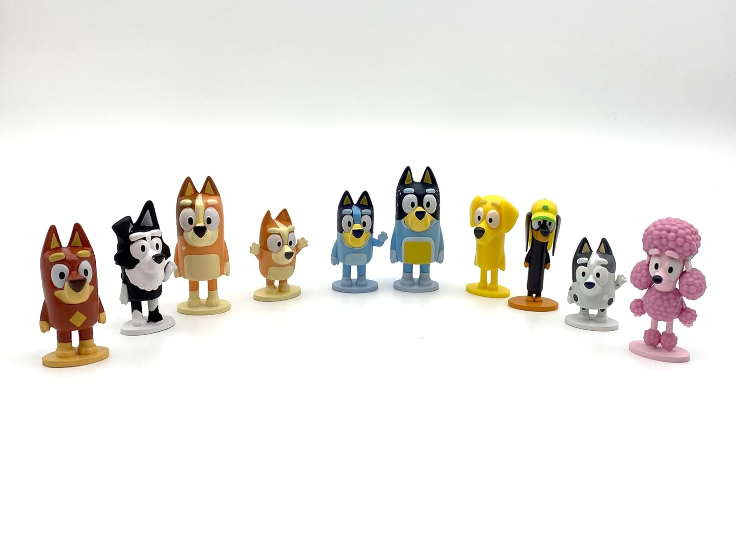 Bluey My Busy Books - Storybook, 10 Figurines, Playmat (Board book – Picture Book)