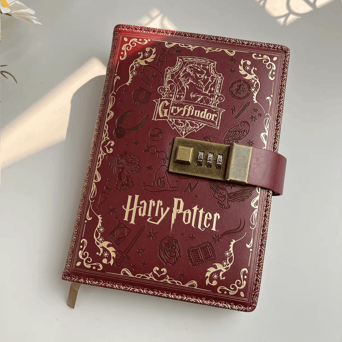 Harry Potter A5 PU Notebook With Lock Gryffindor