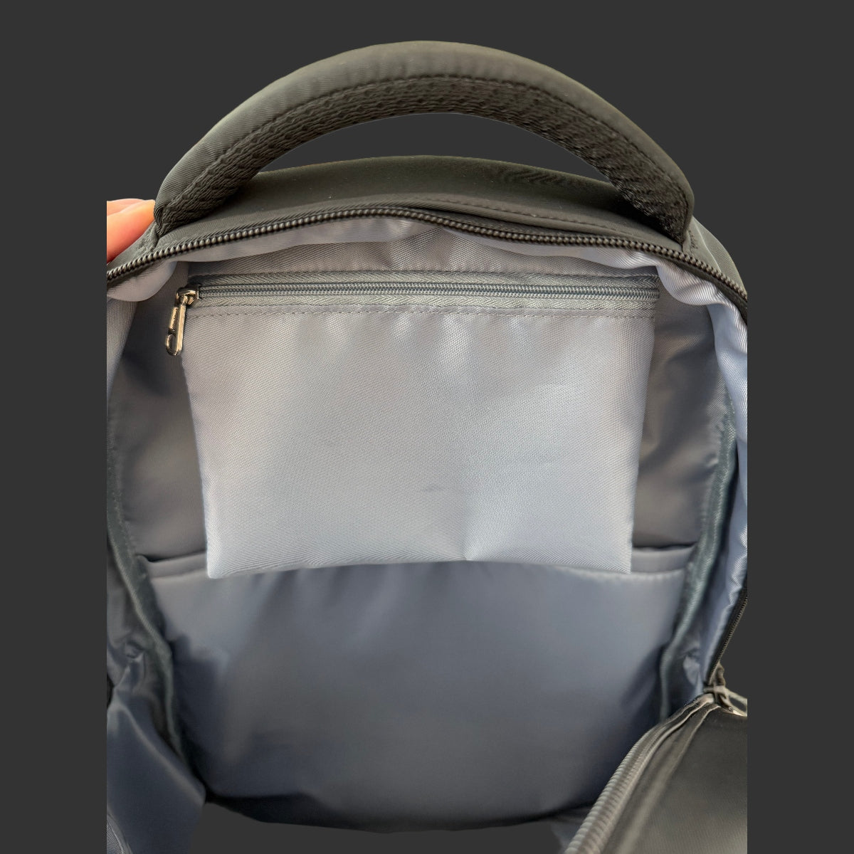 Loom Waterproof Backpack 29*18*44cm - White