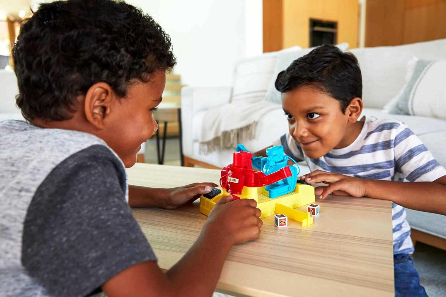 MATTEL ​ROCK EM SOCK EM ROBOTS BOXING GAME