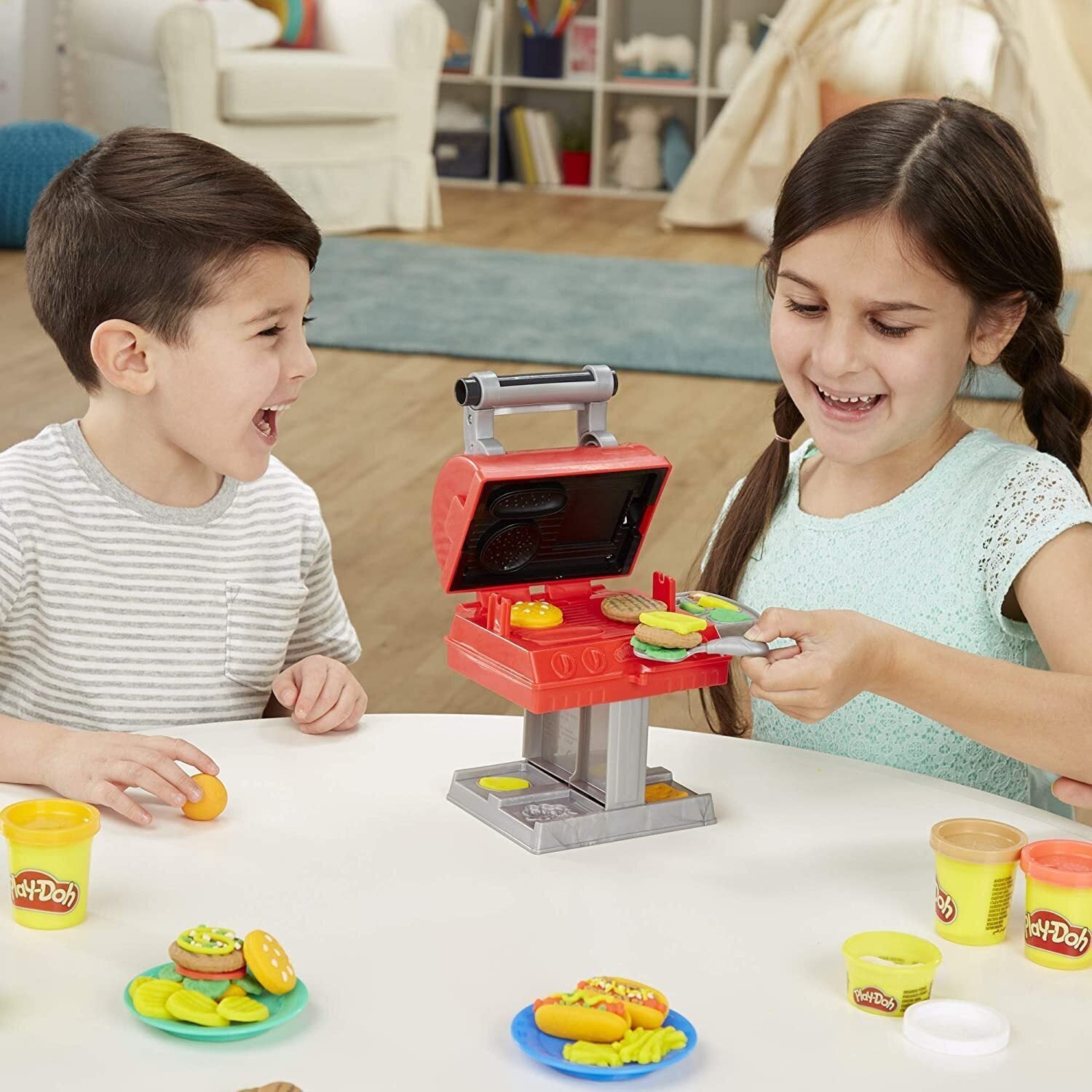 HASBRO PLAYDOH GRILL N STAMP PLAYSET