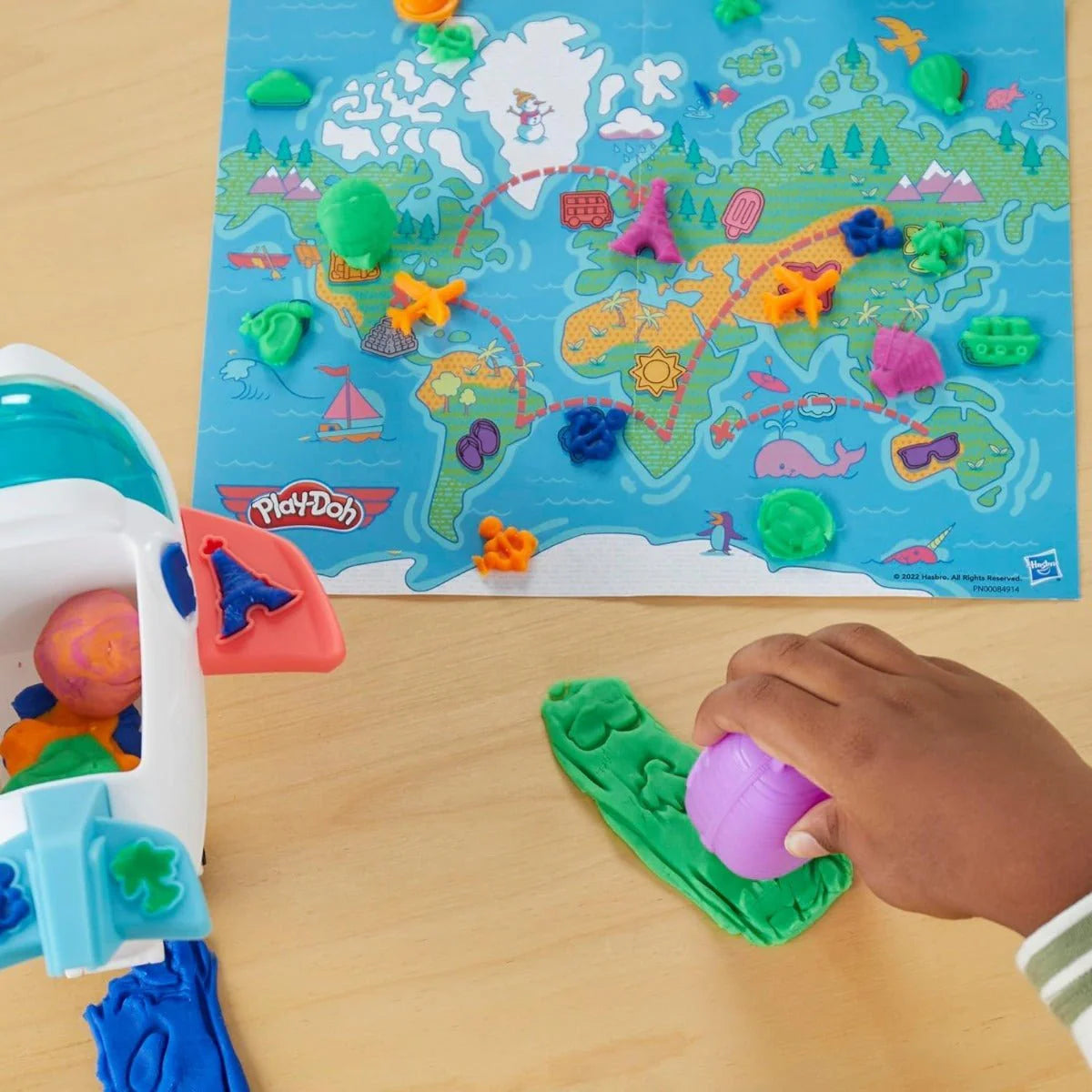 HASBRO PLAYDOH AIRPLANE EXPLORER STARTER PLAYSET
