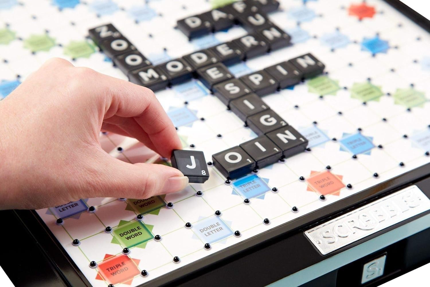 MATTEL SCRABBLE DELUXE UK BOARD GAME