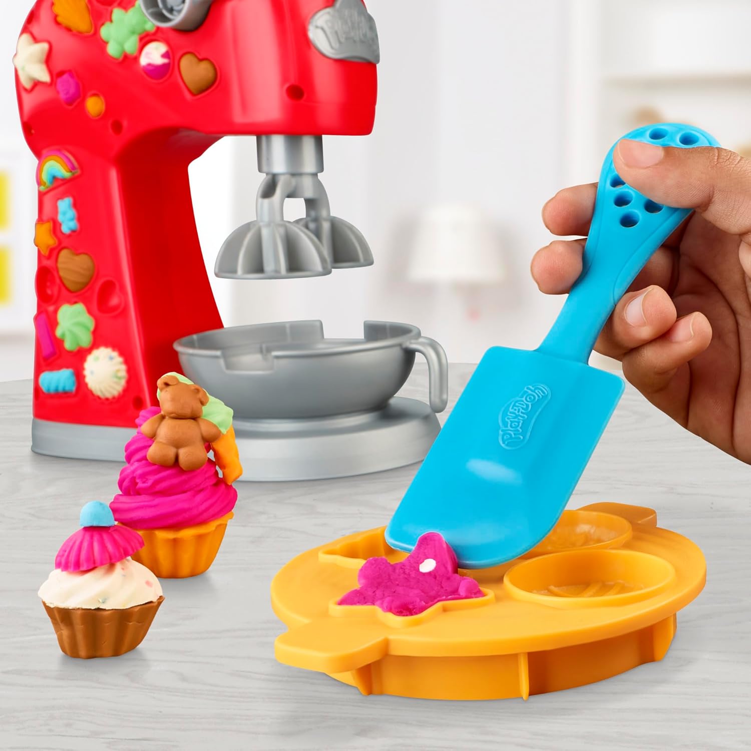 HASBRO PLAYDOH KITCHEN CREATIONS MAGICAL MIXER PLAYSET