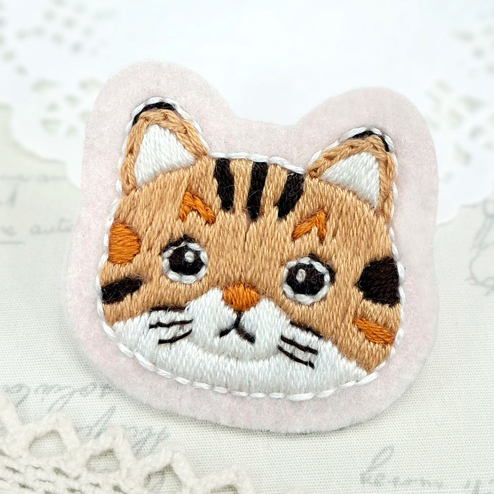 DIY Cat Embroidery Pin - Bengal