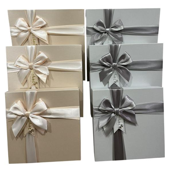 Gift Box (M) 24*24*10 Y92314