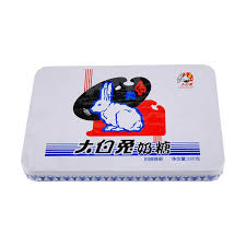 WHITE RABBIT CANDY 160G (CREATIVE TIN)