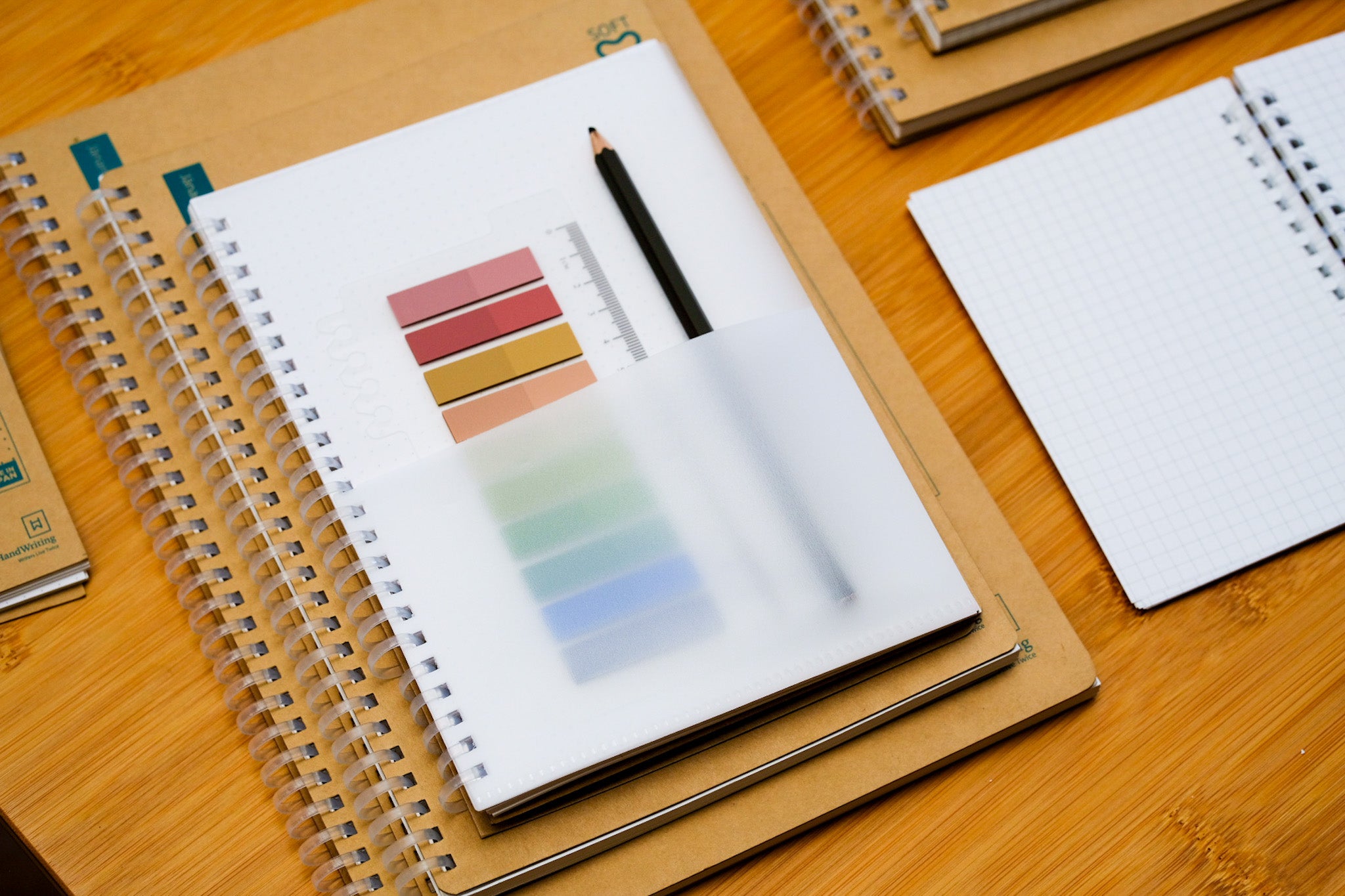 Hw Wire-o Pp Grid Notebook A5 70g 200pg
